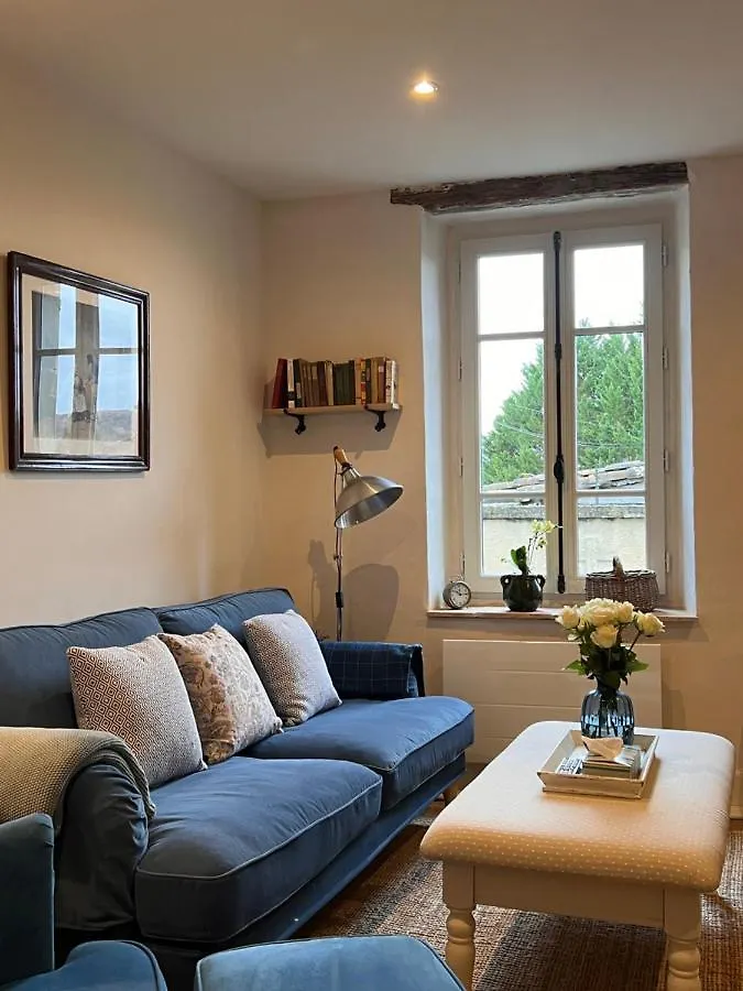 Maison Marie Lagarde  Bed & Breakfast